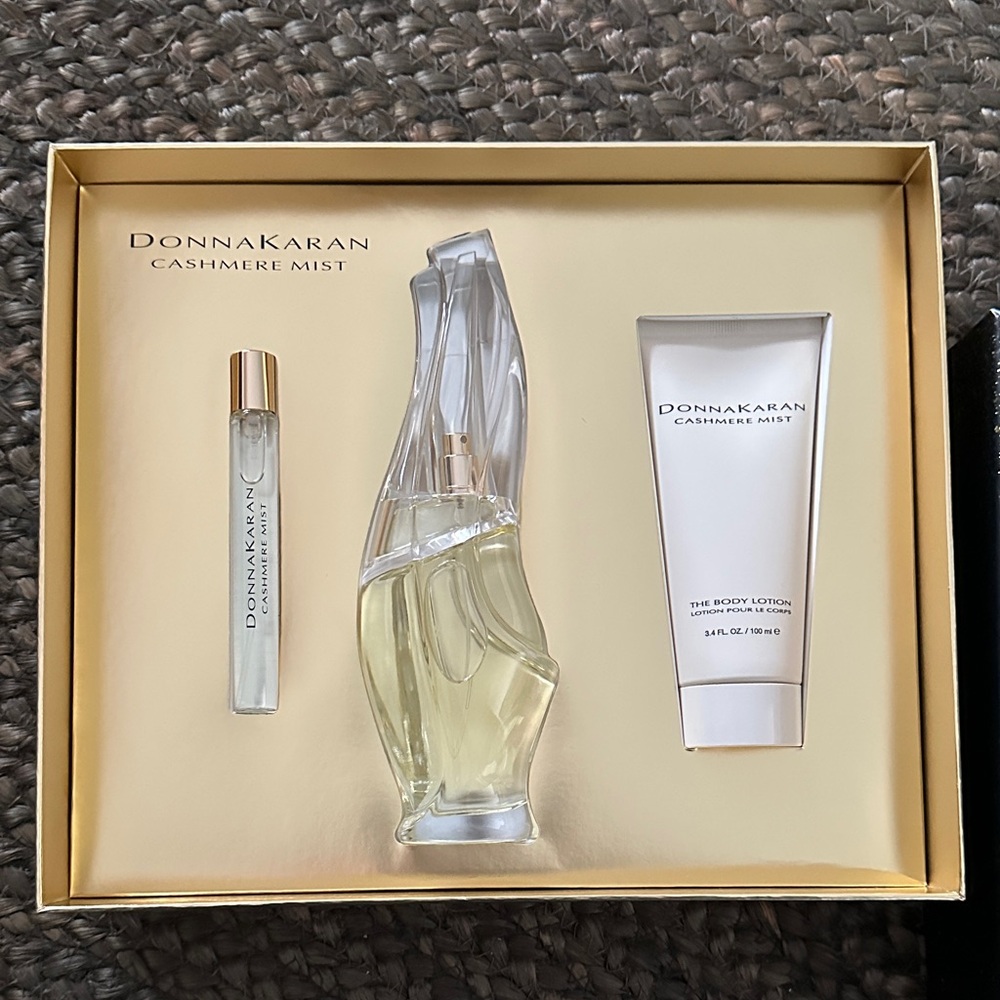 Donna Karan Cashmere Mist Perfume and Lotion Set